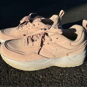 DC unilite sneakers size 9